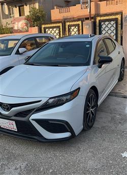 تۆیۆتا کامری